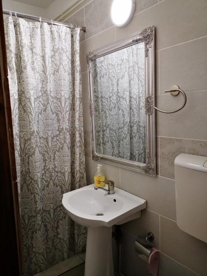 Golden Pension Targu Jiu Bagian luar foto
